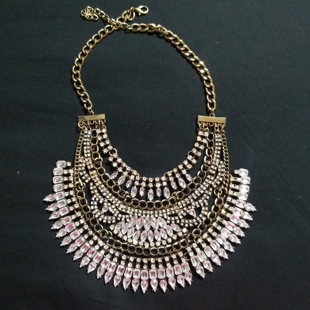 Statement necklace